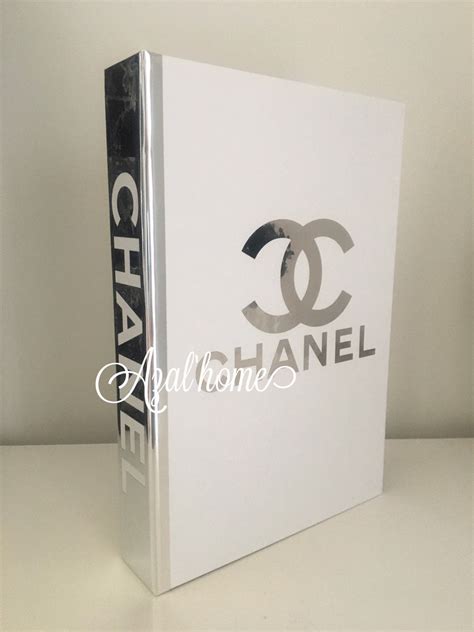 chanel livre decoration luxe|Faux Livre Decoration Luxe Chanel .